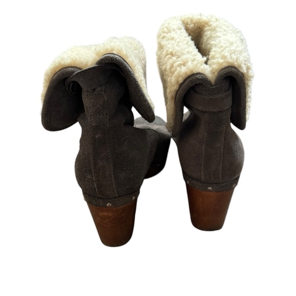 Ugg Lynnae Suede Leather Brown Fold Over Shearling Clogs Booties Size 8 - Picture 3 of 6